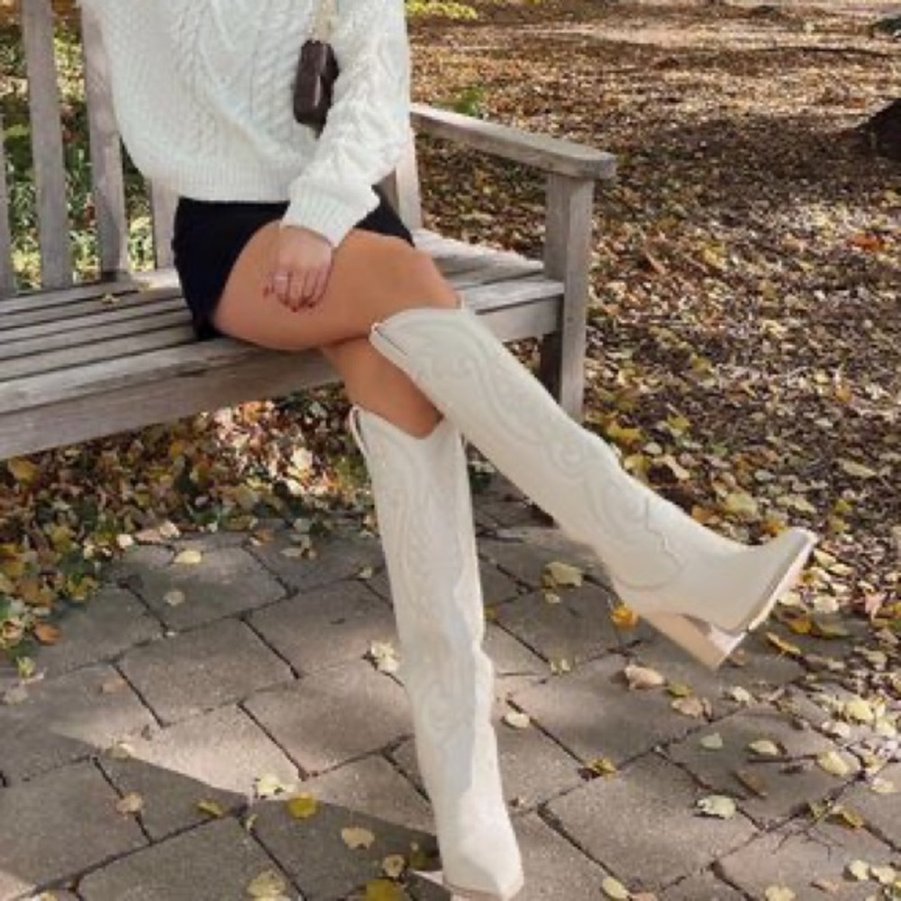 Steve Madden knee high western boots sz 6, trendy as seen on Kendall Jenner
